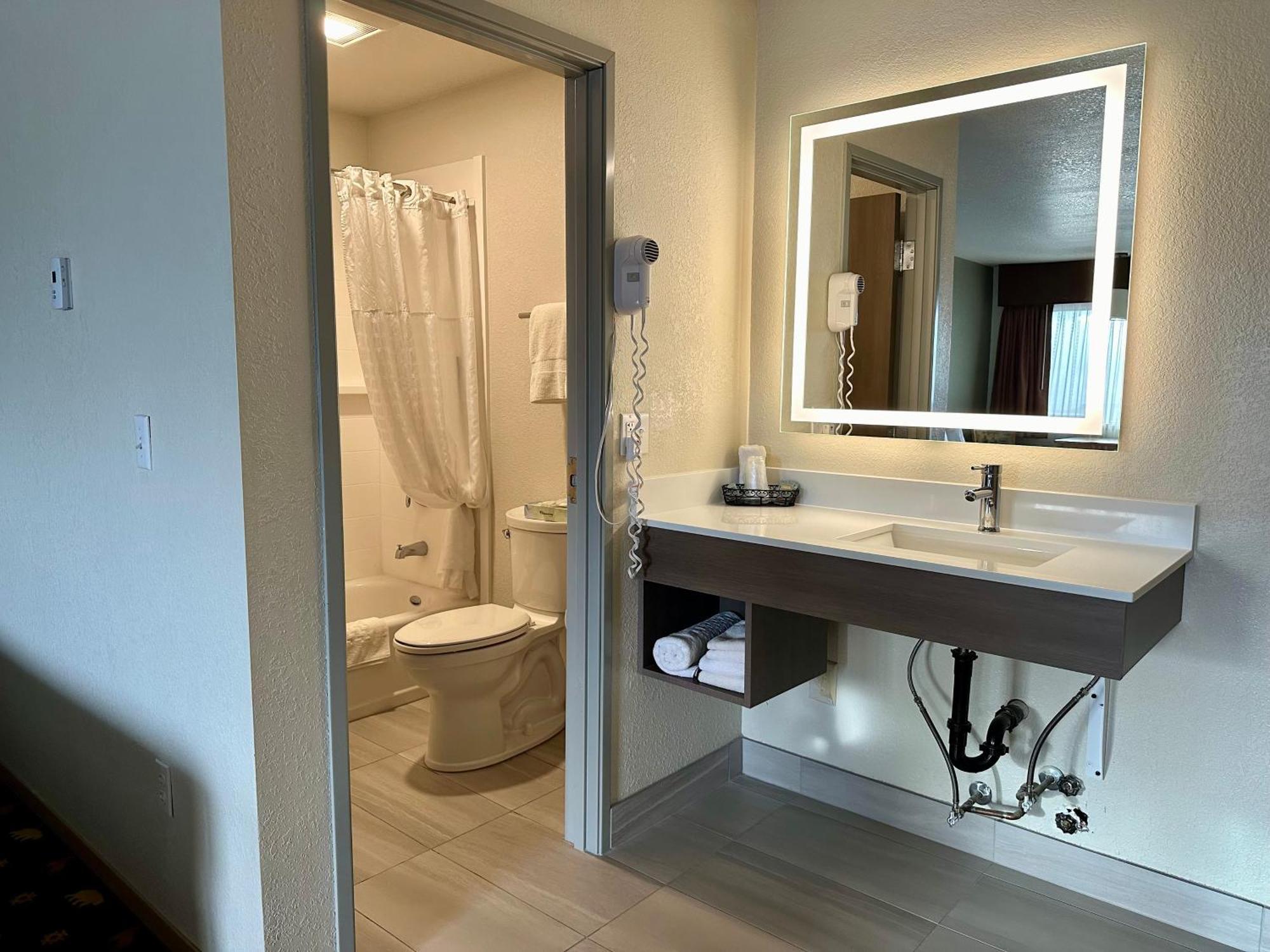Best Western King Salmon Inn Soldotna Bagian luar foto
